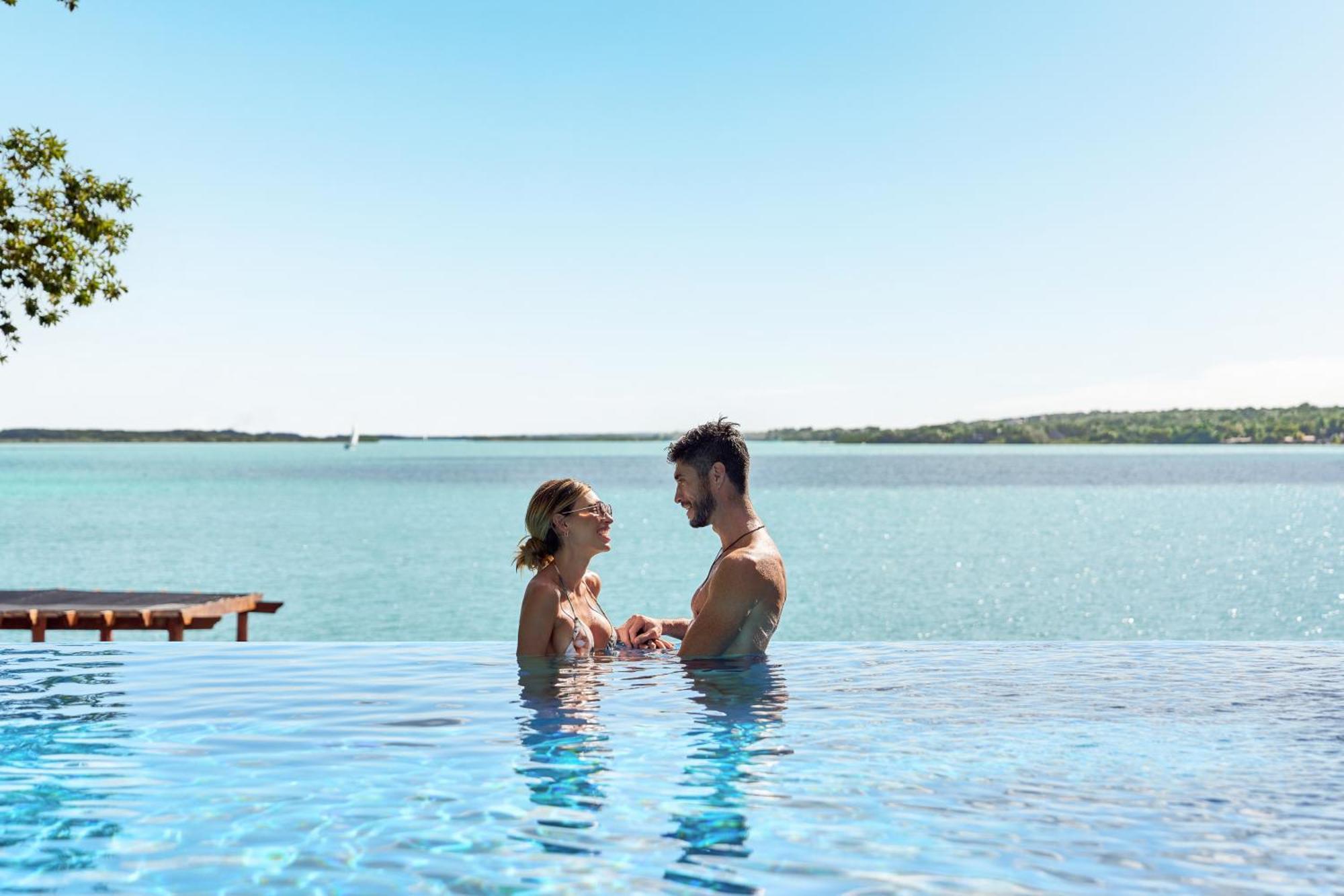 Cristalino Lagoon Front Hotel, Restaurant & Spa Bacalar Bagian luar foto